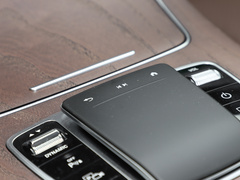 2022款 三次改款 E 300 L 豪华型 轿车 