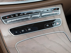 2022款 三次改款 E 300 L 豪华型 轿车 