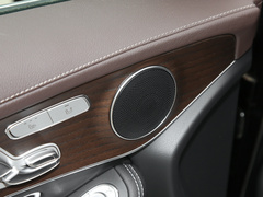 2022款 改款二 GLC 300 L 4MATIC 豪华型