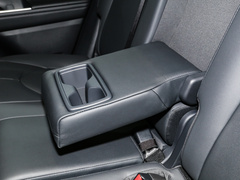 2022款 2.0T 380T 四驱豪华版