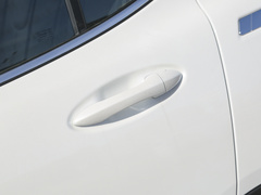 2022款 30.66kWh 两驱贵宾版
免税
