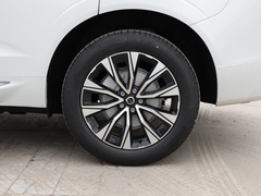 2024款 B5 四驱智远豪华版