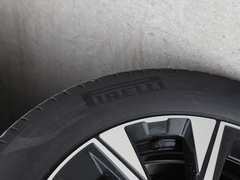 2024款 B5 四驱智远豪华版