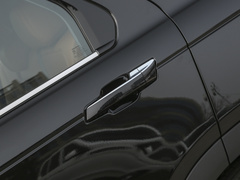 2023款 2.0T 两驱豪华型PLUS