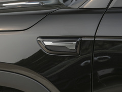 2023款 2.0T 两驱豪华型PLUS