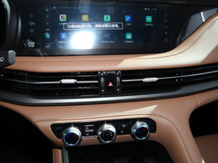 2023款 2.0T 两驱豪华型PLUS