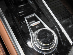 2023款 2.0T 两驱豪华型PLUS