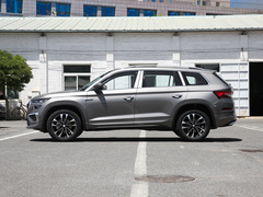 2022款 改款 TSI330 5座两驱奢享版
