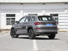 2022款 改款 TSI330 5座两驱奢享版