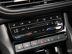 2022款 改款 TSI330 5座两驱奢享版