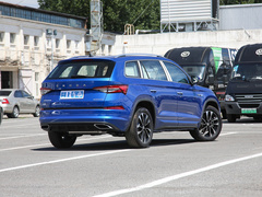 2022款 改款 TSI330 5座两驱奢享版