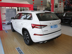 2022款 改款 TSI330 5座两驱奢享版