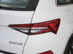 2022款 改款 TSI330 5座两驱奢享版