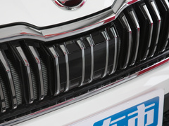 2022款 改款 TSI330 5座两驱奢享版
