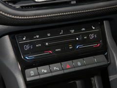 2022款 改款 TSI330 5座两驱奢享版