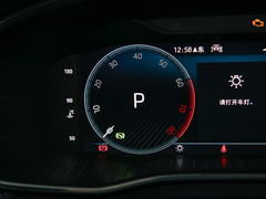 2022款 改款 TSI330 5座两驱奢享版