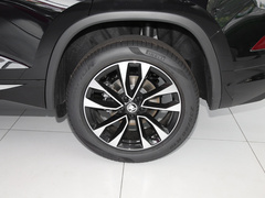 2022款 改款 TSI330 5座两驱奢享版