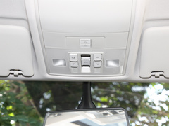 2022款 改款 TSI330 7座两驱奢享版