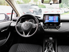 2022款 2.0L 精英版