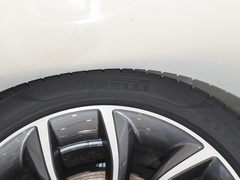 2022款 XFL 2.0T P250 两驱精英运动版