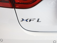 2022款 XFL 2.0T P250 两驱精英运动版