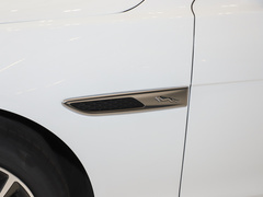 2022款 XFL 2.0T P250 两驱精英运动版