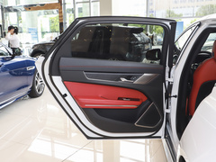 2022款 XFL 2.0T P250 两驱精英运动版