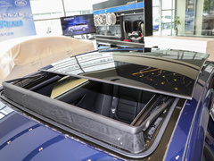 2022款 2.0T 250PS R-DYNAMIC S进取运动版