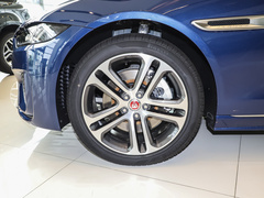 2022款 2.0T 250PS R-DYNAMIC S进取运动版