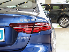 2022款 2.0T 250PS R-DYNAMIC S进取运动版