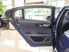 2022款 2.0T 250PS R-DYNAMIC S进取运动版