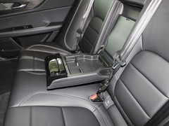 2022款 2.0T 250PS R-DYNAMIC S进取运动版