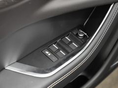 2022款 2.0T 250PS R-DYNAMIC S进取运动版