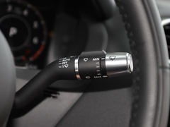 2022款 2.0T 250PS R-DYNAMIC S进取运动版