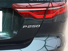2022款 2.0T 250PS R-DYNAMIC S进取运动版