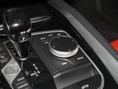 2022款 sDrive 25i M运动套装 
