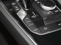 2022款 sDrive 25i M运动套装 