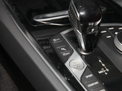 2022款 sDrive 25i M运动套装 
