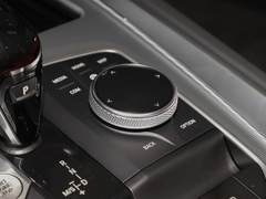 2022款 sDrive 25i M运动曜夜套装 