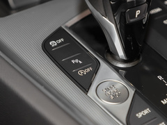 2022款 sDrive 25i M运动曜夜套装 
