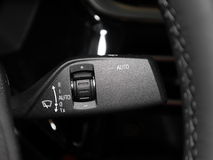 2022款 sDrive 25i M运动曜夜套装 