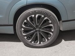 2023款 400T 两驱豪华版 5座