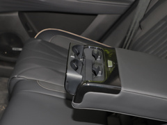 2023款 400T 两驱豪华版 5座