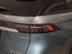 2023款 400T 两驱豪华版 5座