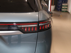 2023款 400T 两驱豪华版 5座