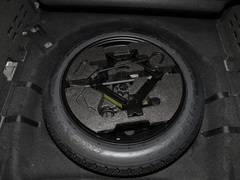 2023款 400T 两驱豪华版 5座