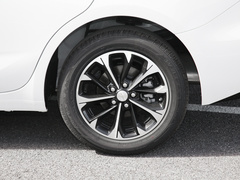 2023款 1.3T 轻混自动尊享版