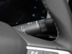 2023款 1.3T 轻混自动尊享版