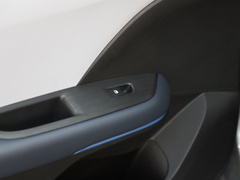 2023款 1.3T 轻混自动尊享版