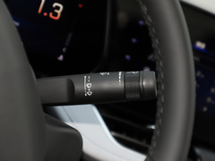 2023款 1.3T 轻混自动尊享版